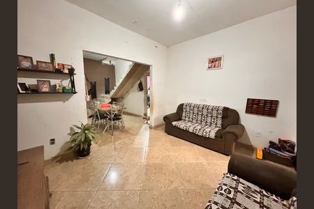 Casa à venda com 132m², 2 quartos e 1 vaga
