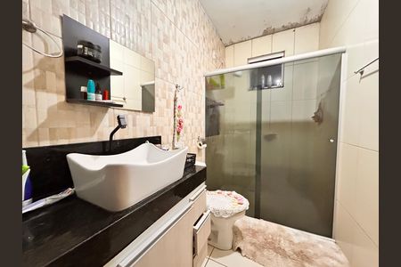 Casa à venda com 132m², 2 quartos e 1 vaga