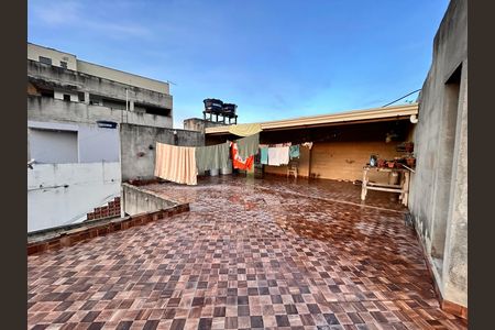 Casa à venda com 132m², 2 quartos e 1 vaga