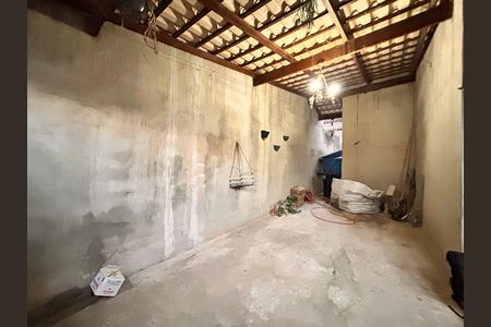 Casa à venda com 132m², 2 quartos e 1 vaga