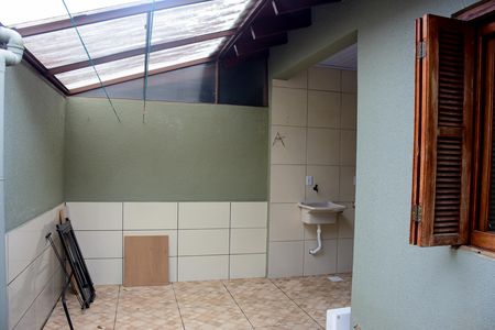 Fundos de casa para alugar com 2 quartos, 60m² em Parque da Matriz, Cachoeirinha