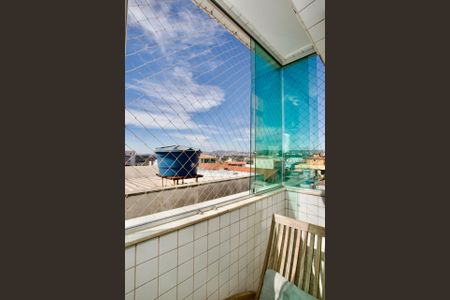 Varanda da Suíte de apartamento para alugar com 3 quartos, 90m² em Jardim Industrial, Contagem