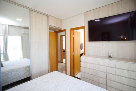 Apartamento à venda com 90m², 3 quartos e 2 vagas Apartamento à venda com 90m², 3 quartos e 2 vagasQuarto Suíte