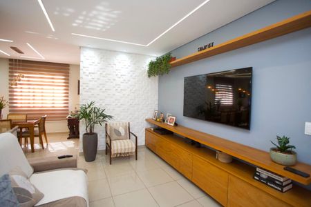 Apartamento para alugar com 3 quartos, 90m² em Jardim Industrial, Contagem