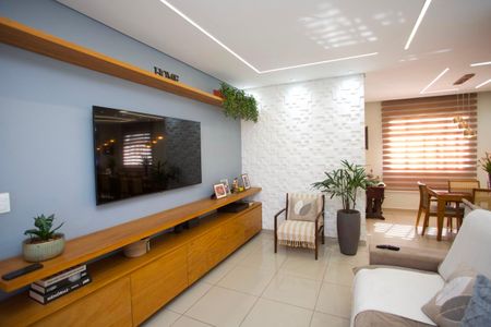 Sala de apartamento para alugar com 3 quartos, 90m² em Jardim Industrial, Contagem