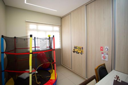 Apartamento à venda com 90m², 3 quartos e 2 vagas Apartamento à venda com 90m², 3 quartos e 2 vagasQuarto 2