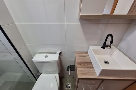 Apartamento para alugar com 65m², 2 quartos e 1 vaga Apartamento para alugar com 65m², 2 quartos e 1 vagaBanheiro Corredor