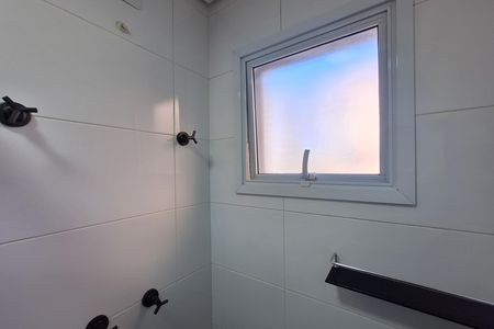 Apartamento para alugar com 65m², 2 quartos e 1 vaga Apartamento para alugar com 65m², 2 quartos e 1 vagaBanheiro da Suíte