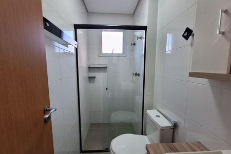 Apartamento para alugar com 65m², 2 quartos e 1 vaga Apartamento para alugar com 65m², 2 quartos e 1 vagaBanheiro Corredor