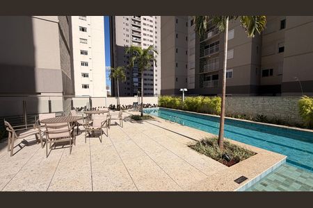 Área comum - Piscina de apartamento à venda com 2 quartos, 62m² em Setor Bueno, Goiânia