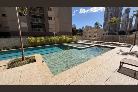 Área comum - Piscina de apartamento à venda com 2 quartos, 62m² em Setor Bueno, Goiânia