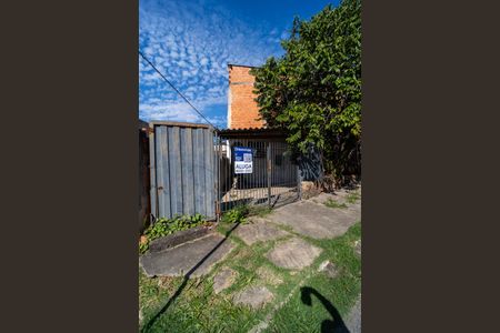 Casa para alugar com 26m², 1 quarto e 1 vaga Casa para alugar com 26m², 1 quarto e 1 vagaFachada