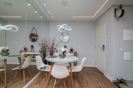Apartamento para alugar com 60m², 2 quartos e 1 vaga Apartamento para alugar com 60m², 2 quartos e 1 vagaSala