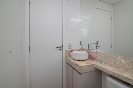 Apartamento para alugar com 60m², 2 quartos e 1 vaga Apartamento para alugar com 60m², 2 quartos e 1 vagaBanheiro Social