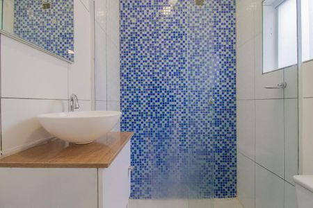 Banheiro suíte 1 de casa para alugar com 3 quartos, 130m² em Jardim Primavera, Mauá
