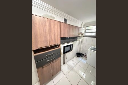 Cozinha de apartamento para alugar com 2 quartos, 75m² em Pernambués, Salvador