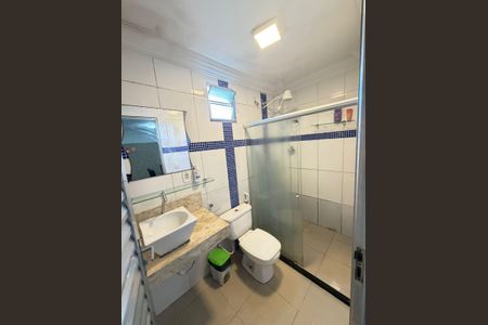 Banheiro de apartamento para alugar com 2 quartos, 75m² em Pernambués, Salvador