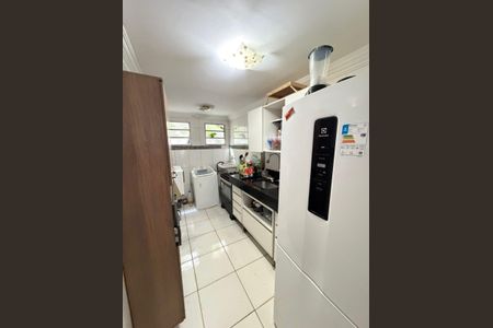 Cozinha de apartamento para alugar com 2 quartos, 75m² em Pernambués, Salvador