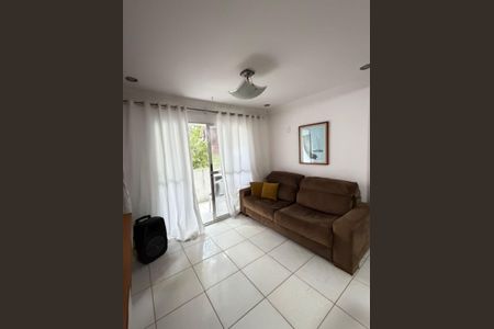 Sala de apartamento para alugar com 2 quartos, 75m² em Pernambués, Salvador
