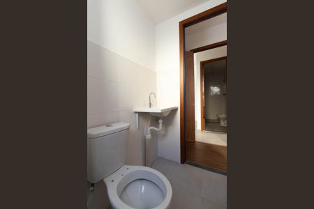 Apartamento para alugar com 46m², 2 quartos e 1 vaga Apartamento para alugar com 46m², 2 quartos e 1 vagaBanheiro da Suíte 1