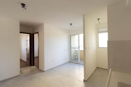 Apartamento para alugar com 46m², 2 quartos e 1 vaga Apartamento para alugar com 46m², 2 quartos e 1 vagaCozinha e Área de Serviço