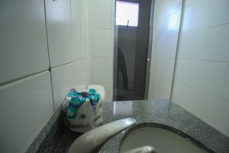 Banheiro de apartamento para alugar com 2 quartos, 50m² em Luz, São Paulo