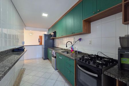 Apartamento para alugar com 2 quartos, 87m² em Guilhermina, Praia Grande