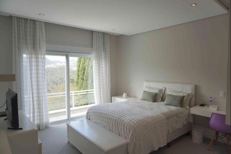 Casa de condomínio à venda com 427m², 3 quartos e 4 vagas Casa de condomínio à venda com 427m², 3 quartos e 4 vagasSuite 4