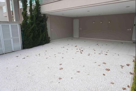Garagem de casa de condomínio à venda com 3 quartos, 427m² em Alphaville, Santana de Parnaíba