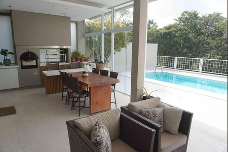 Casa de condomínio à venda com 427m², 3 quartos e 4 vagas Casa de condomínio à venda com 427m², 3 quartos e 4 vagasÁrea gourmet