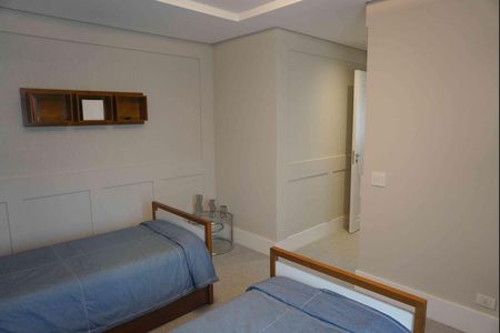 Casa de condomínio à venda com 427m², 3 quartos e 4 vagas Casa de condomínio à venda com 427m², 3 quartos e 4 vagasSuite 1