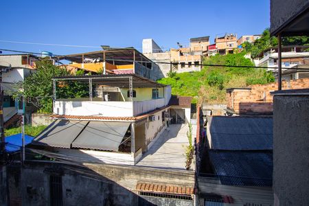 Vista do Quarto 1 de apartamento para alugar com 2 quartos, 70m² em Covanca, São Gonçalo
