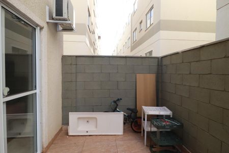 Apartamento para alugar com 80m², 2 quartos e 1 vagaQuintal 