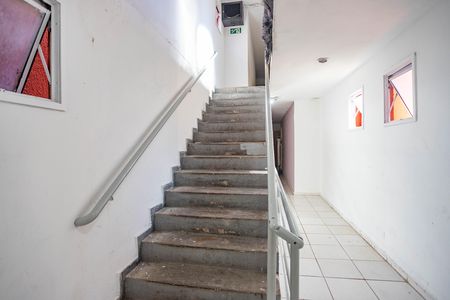 Escada  de apartamento à venda com 2 quartos, 45m² em Casa Grande, Diadema