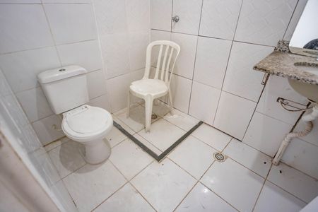 Banheiro  de apartamento à venda com 2 quartos, 45m² em Casa Grande, Diadema
