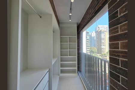 Apartamento para alugar com 97m², 2 quartos e 1 vaga Apartamento para alugar com 97m², 2 quartos e 1 vagaCloset da suíte 1