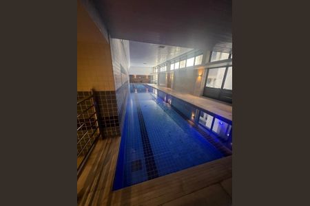 Apartamento à venda com 75m², 3 quartos e 1 vaga Apartamento à venda com 75m², 3 quartos e 1 vagaPiscina