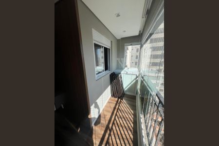 Apartamento à venda com 75m², 3 quartos e 1 vaga Apartamento à venda com 75m², 3 quartos e 1 vagaVaranda