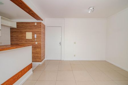 Sala de apartamento para alugar com 3 quartos, 65m² em Vila Ipiranga, Porto Alegre