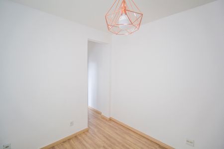 Sala de apartamento para alugar com 1 quarto, 35m² em Cascadura, Rio de Janeiro