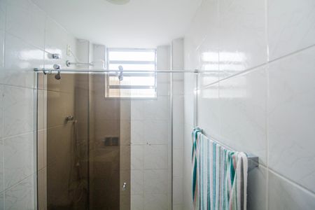 Banheiro de apartamento para alugar com 1 quarto, 35m² em Cascadura, Rio de Janeiro