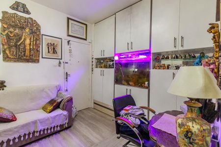 Apartamento à venda com 35m², 1 quarto e sem vaga Apartamento à venda com 35m², 1 quarto e sem vagaSala/Quarto