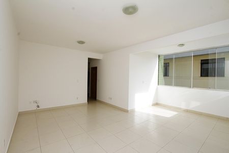 Apartamento para alugar com 3 quartos, 93m² em Estoril, Belo Horizonte
