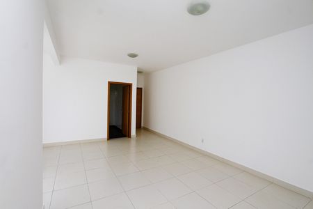 Apartamento para alugar com 93m², 3 quartos e 2 vagasSala
