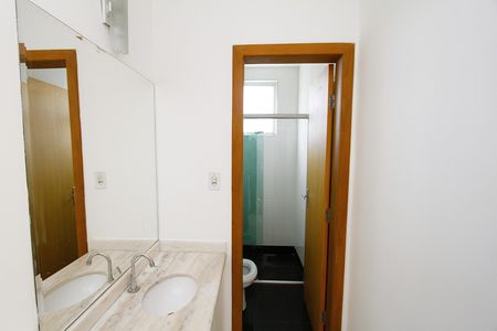 Apartamento para alugar com 93m², 3 quartos e 2 vagasBanheiro Social