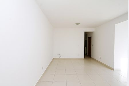 Apartamento para alugar com 93m², 3 quartos e 2 vagasSala