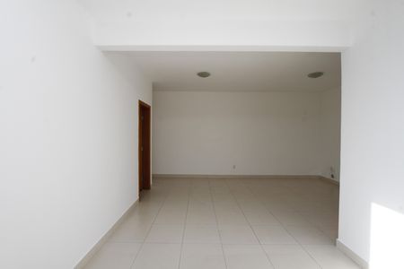 Sala de apartamento para alugar com 3 quartos, 93m² em Estoril, Belo Horizonte