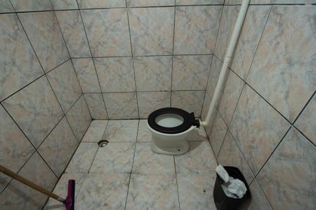 Casa para alugar com 60m², 1 quarto e 1 vaga Casa para alugar com 60m², 1 quarto e 1 vagaBanheiro social