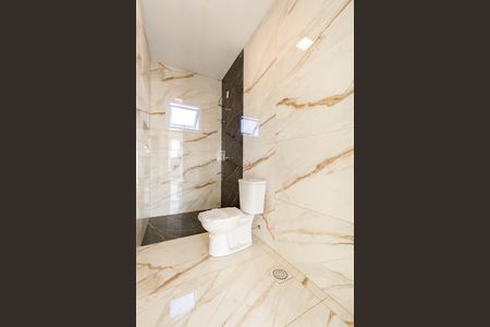 Casa à venda com 2 quartos, 71m² em Estância Velha, Canoas