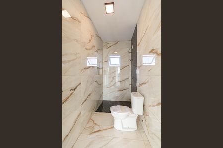 Casa à venda com 2 quartos, 71m² em Estância Velha, Canoas